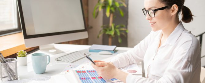 Financial analyst